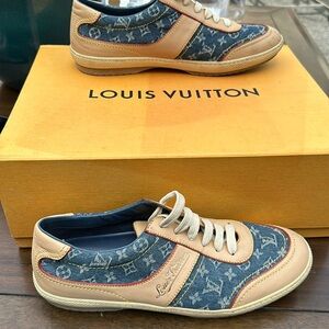 Louis Vuitton Womens Sneakers in Monogram Denim size 8.5/39